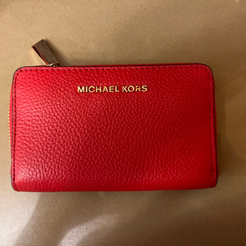 MK red wallet